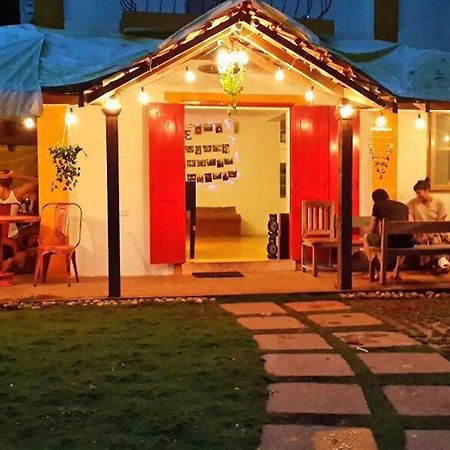 Red Door Hostel Anjuna Luaran gambar