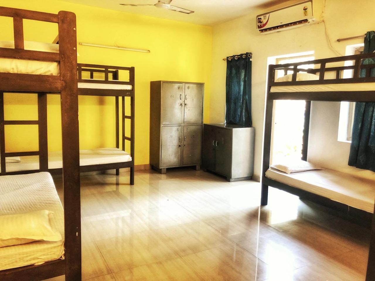 Red Door Hostel Anjuna Luaran gambar